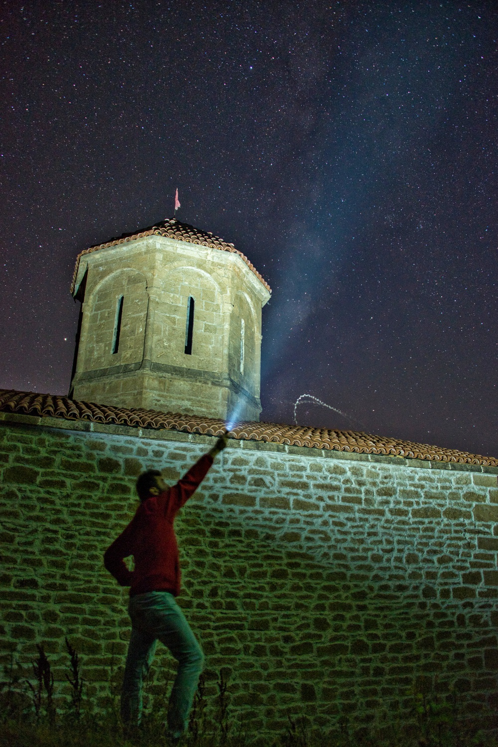 Perseid meteor yağmurunu 670 yıllık tarihi yapıda izlediler 2