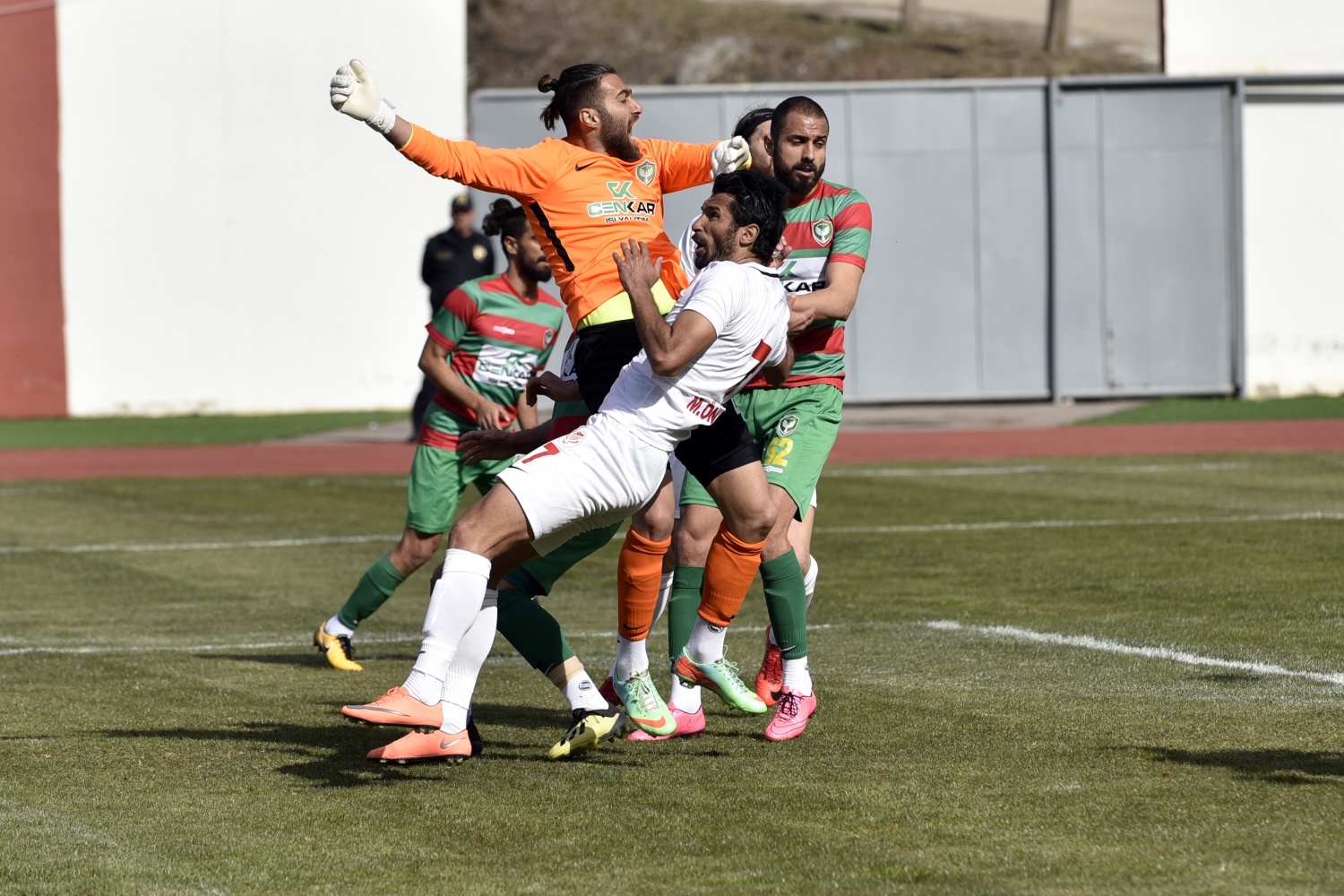 Gümüş 1 puana razı oldu: 0-0 49