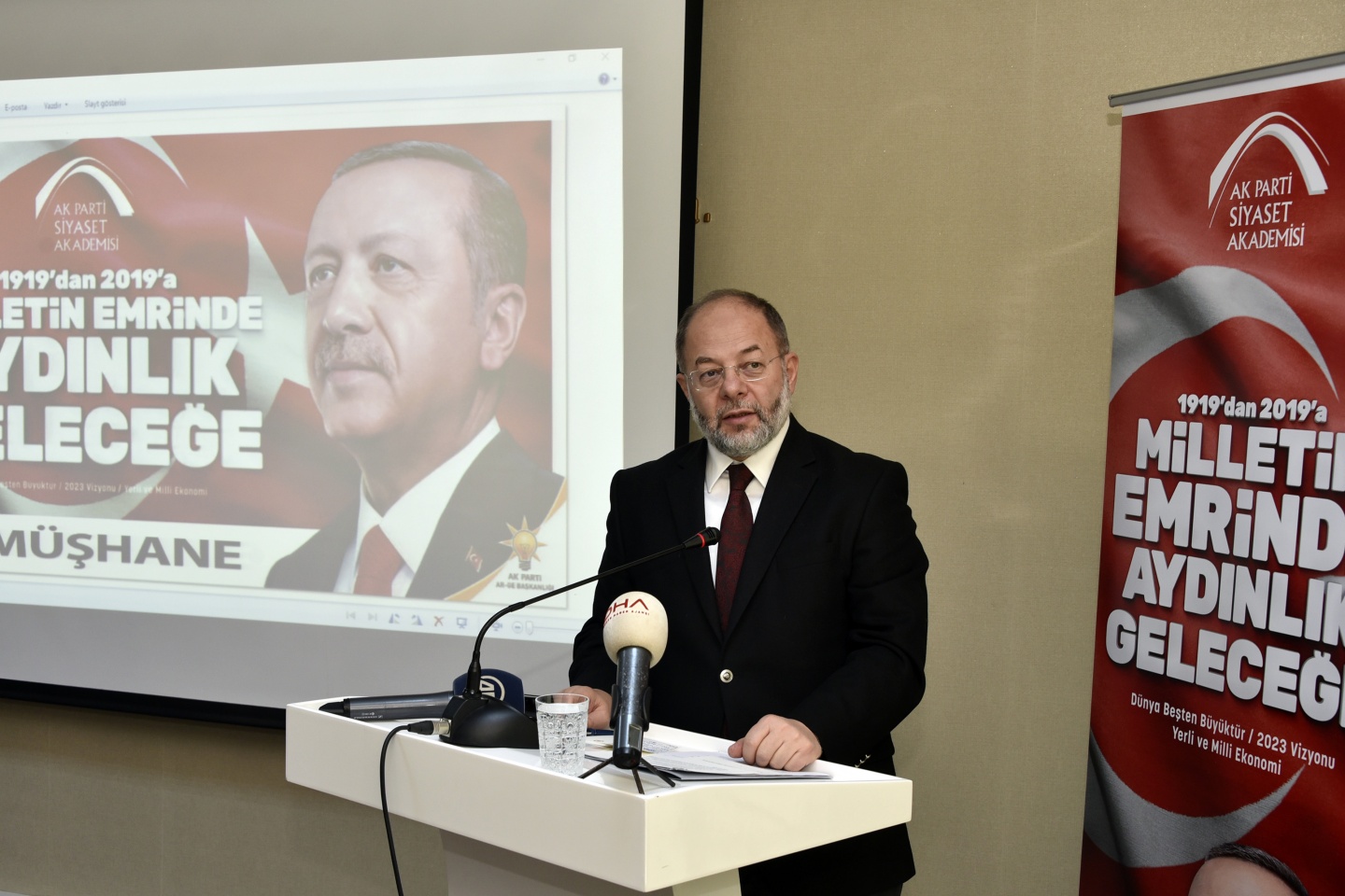 İlk dersi Başbakan Yardımcısı Akdağ verdi 23