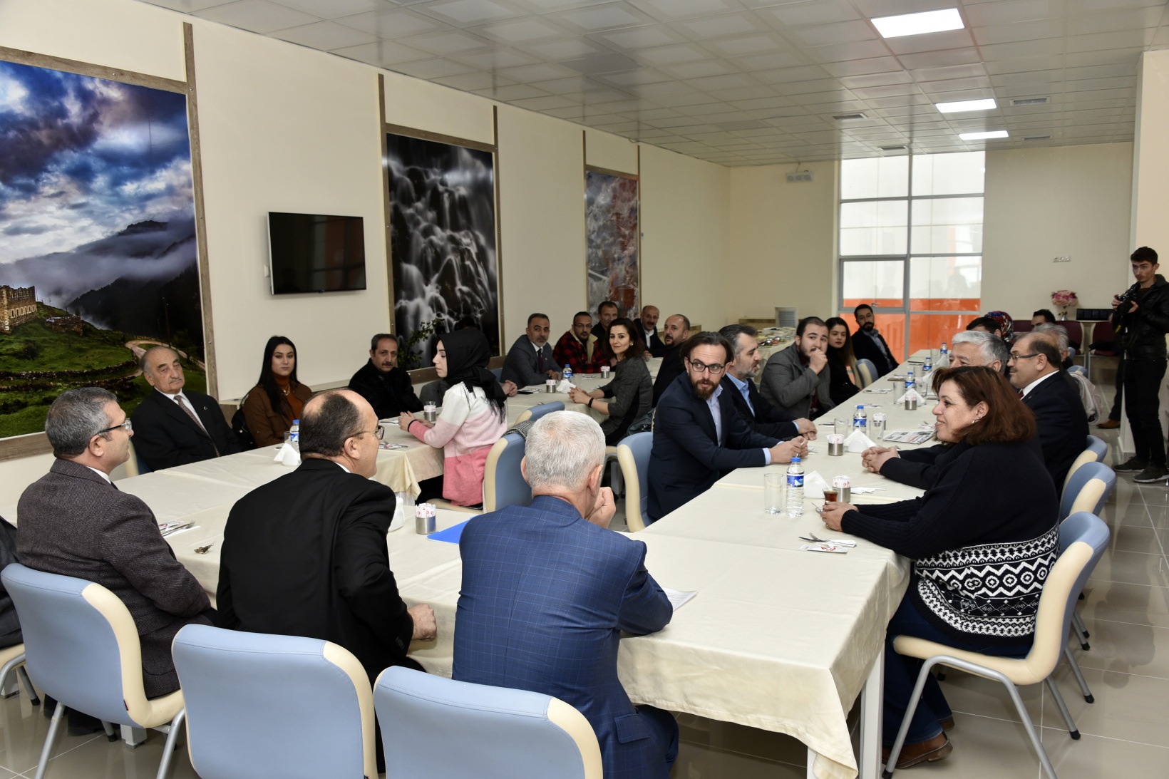 Rektör Zeybek gazetecilerle buluştu 1