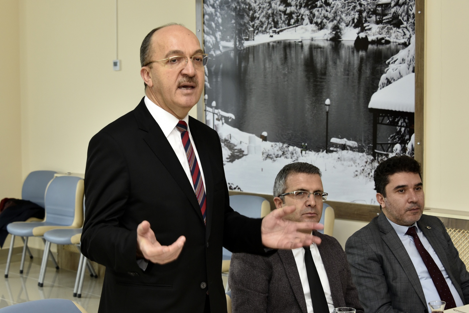 Rektör Zeybek gazetecilerle buluştu 3