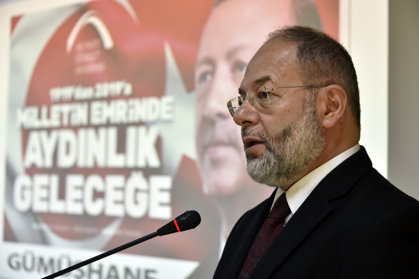 İlk dersi Başbakan Yardımcısı Akdağ verdi 18