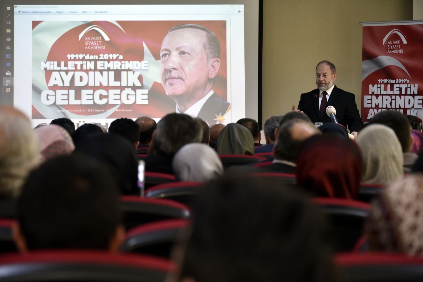 İlk dersi Başbakan Yardımcısı Akdağ verdi 28