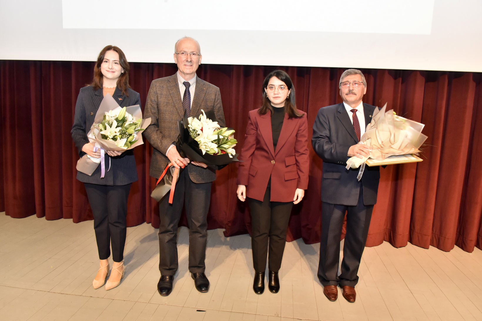 Gümüşhane’de Öğretmenler Günü kutlandı 15