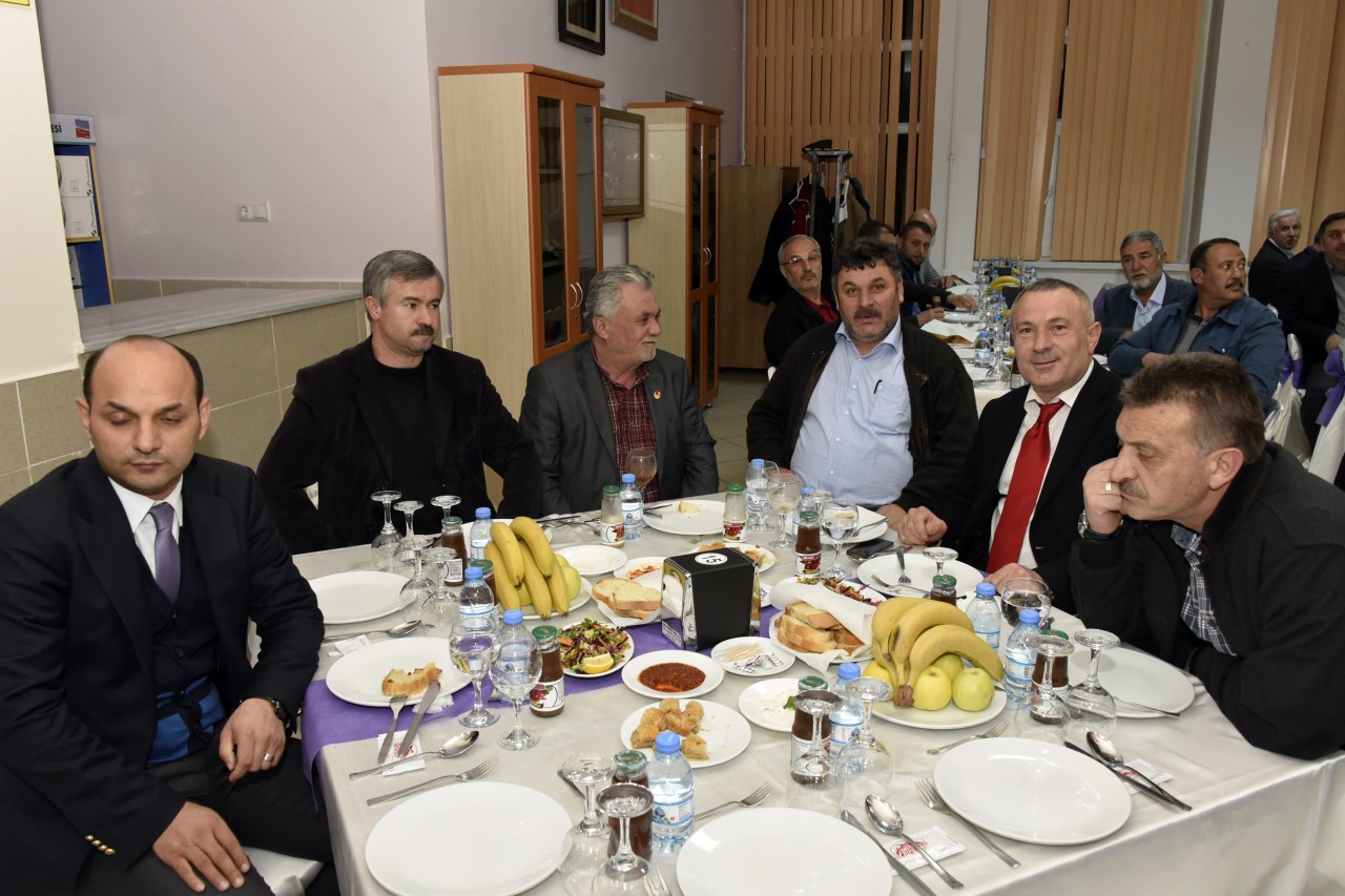 Gümüşhane’de ekonominin yıldızları plaketlerini aldı 4