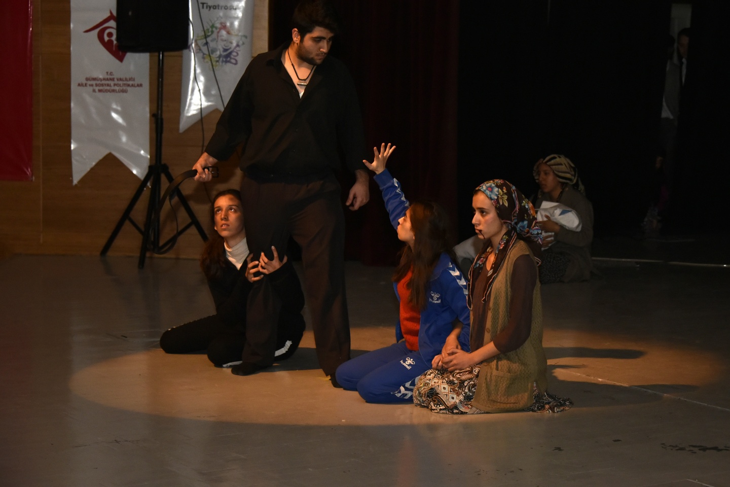 Gümüşhane’de Kadına Yönelik Şiddete Karşı Mücadele Günü programı 16