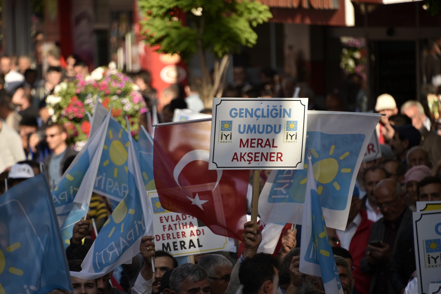 Akşener Gümüşhane’de 5