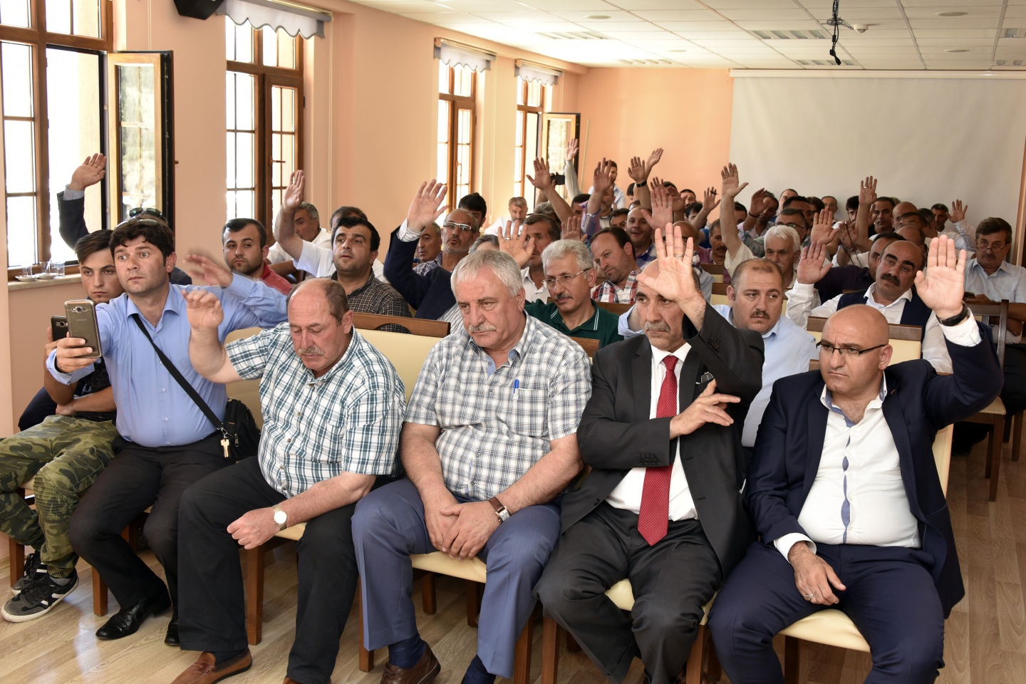 Gümüşhanespor'da başkan seçilemedi 10