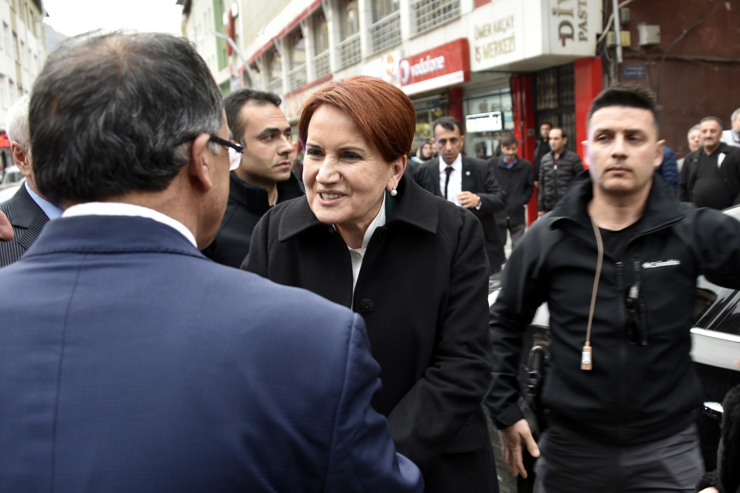 Akşener’den Gümüşhane’ye sürpriz ziyaret 1