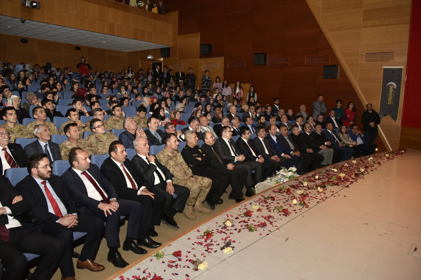 İstiklal Marşı’nın kabulünün 97.yıldönümü Gümüşhane’de kutlandı 16