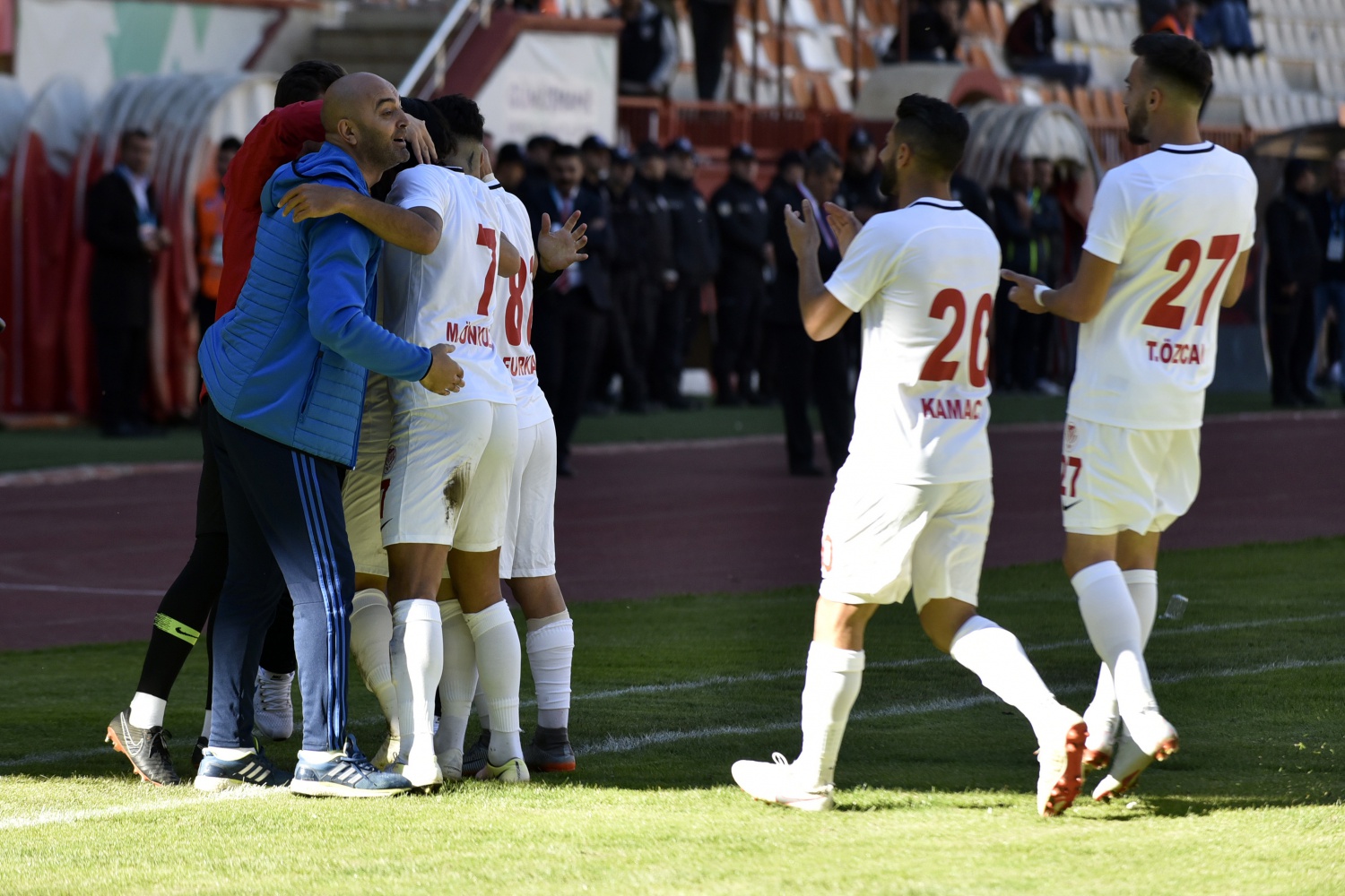 Gümüş kupaya penaltılarla veda etti: 5-7 27