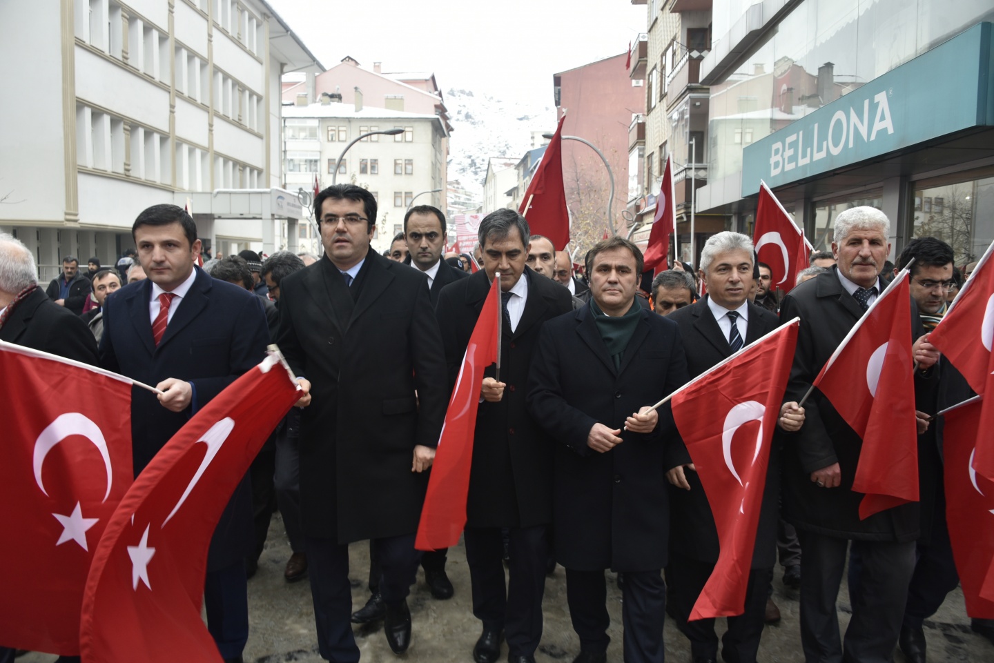 Gümüşhane'de 10 bin kişi terörü lanetledi 6