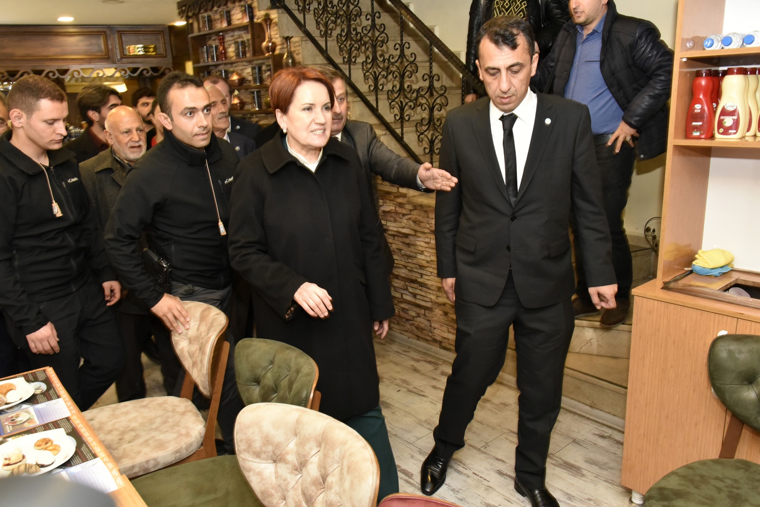 Akşener’den Gümüşhane’ye sürpriz ziyaret 9