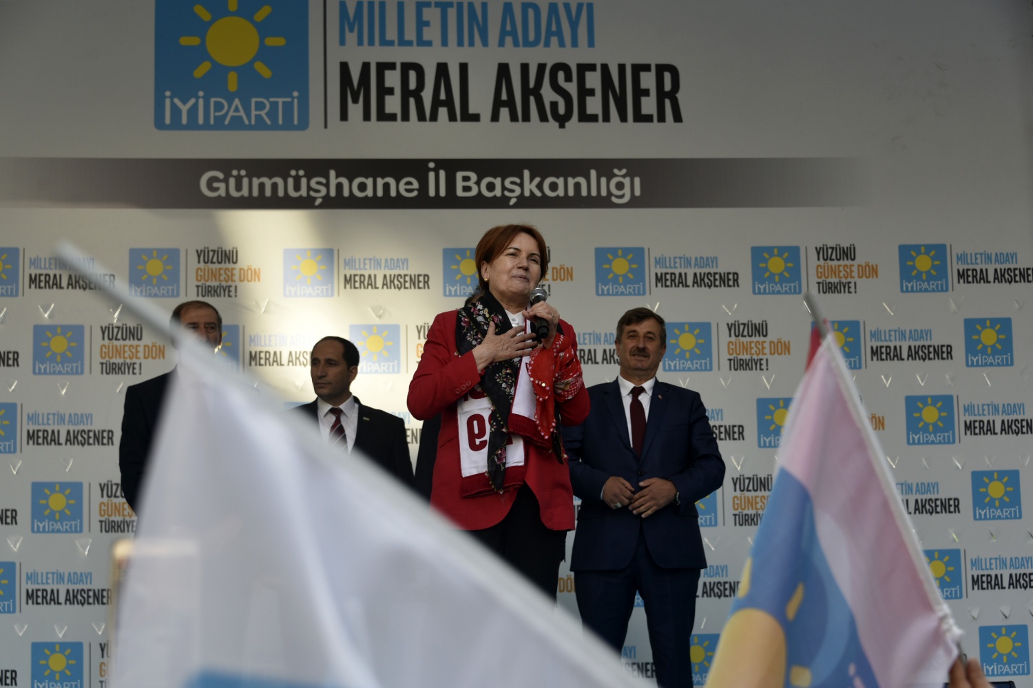 Akşener Gümüşhane’de 11