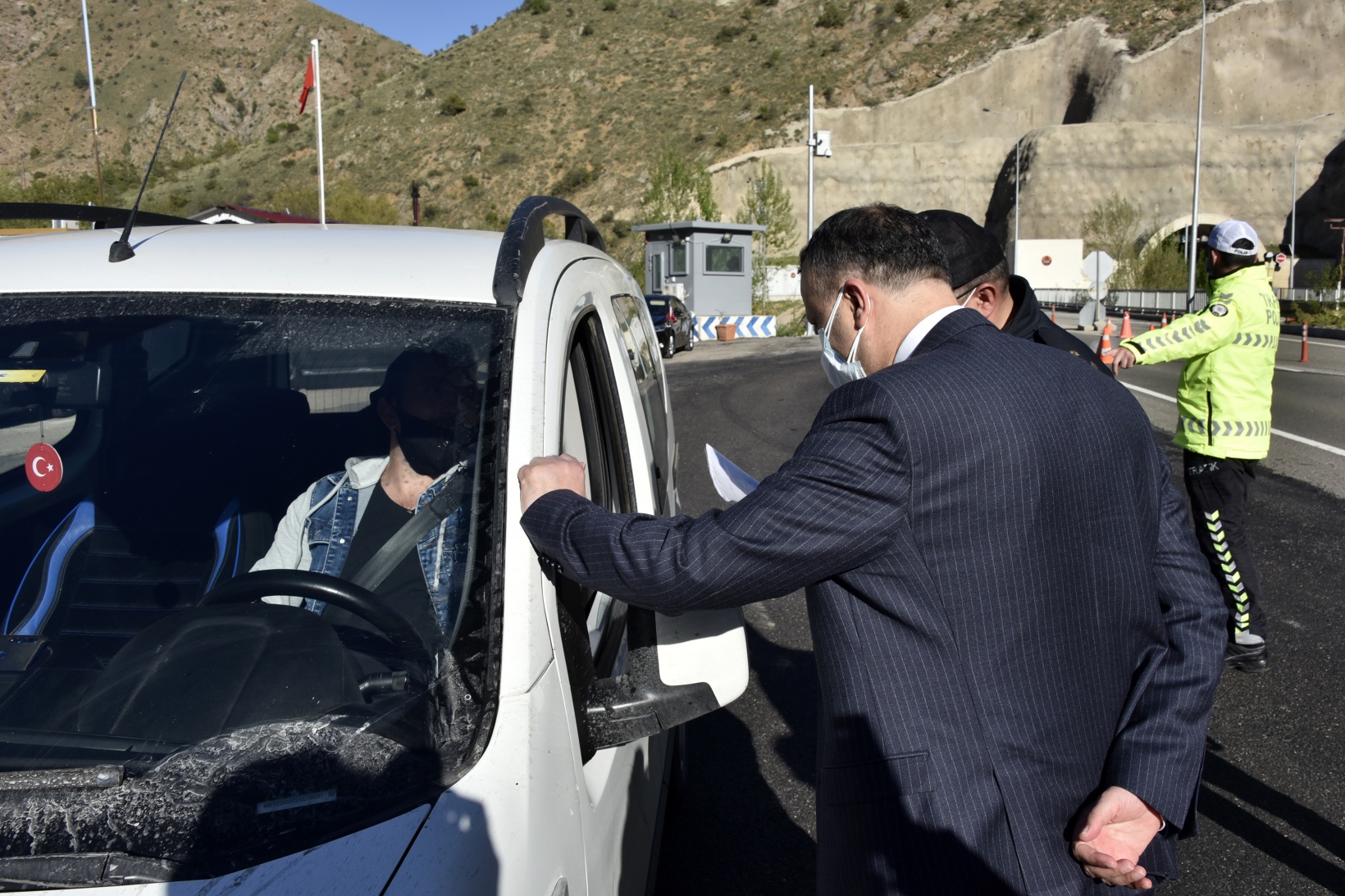 Gümüşhane’de ‘tam kapanma’ denetimi 7