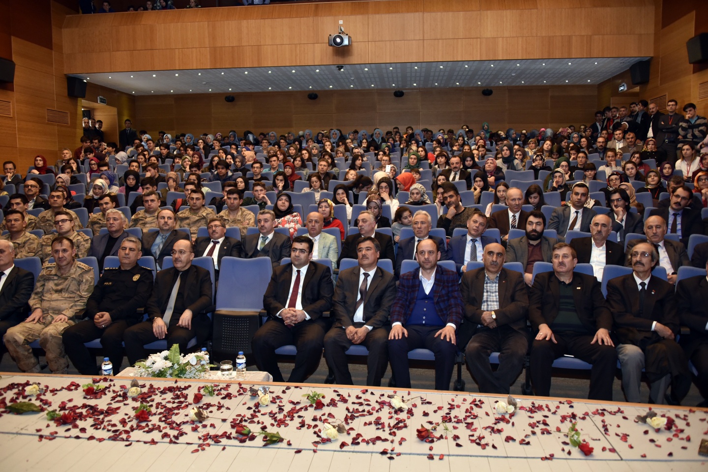 İstiklal Marşı’nın kabulünün 97.yıldönümü Gümüşhane’de kutlandı 27