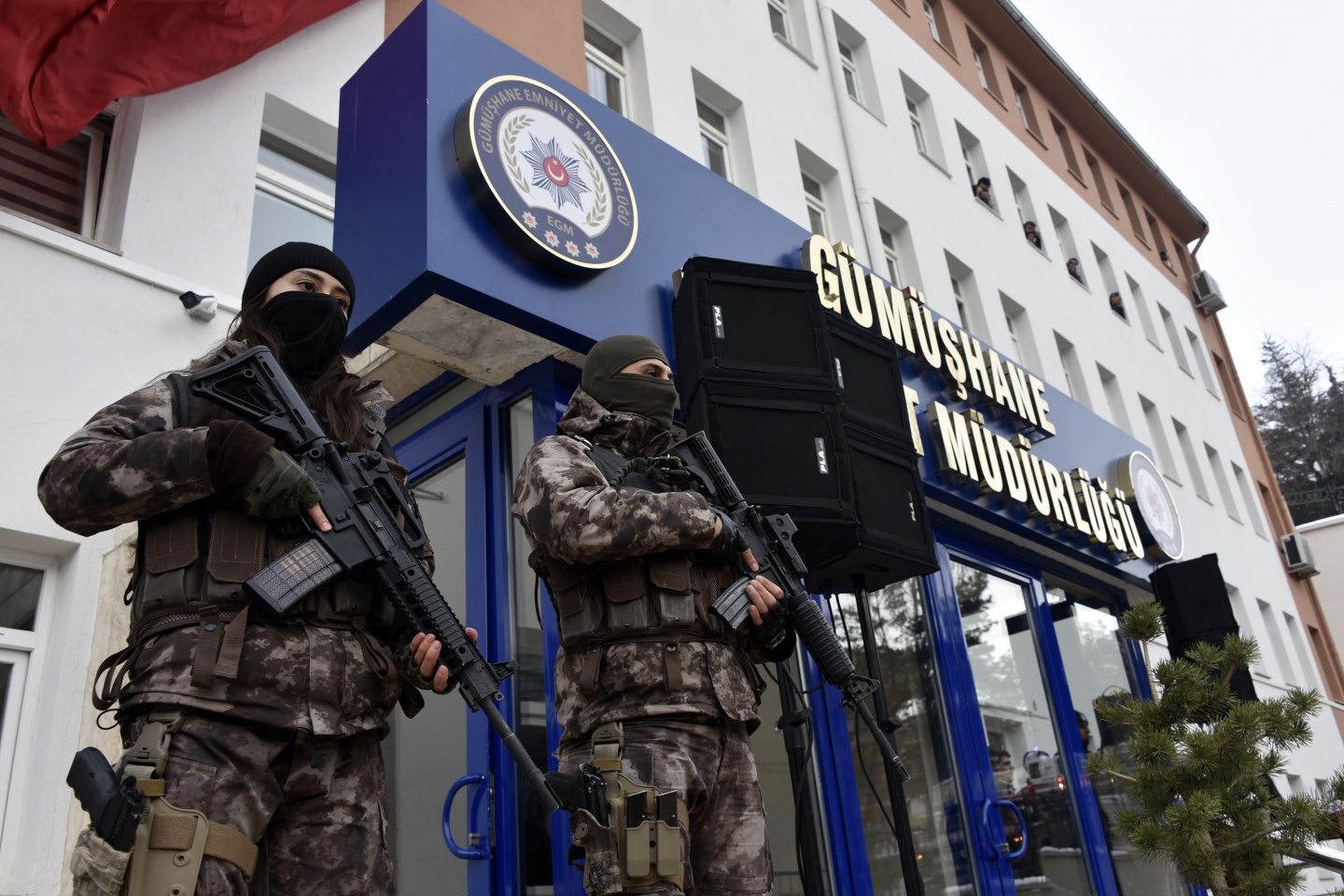 Gümüşhane'de 10 bin kişi terörü lanetledi 11