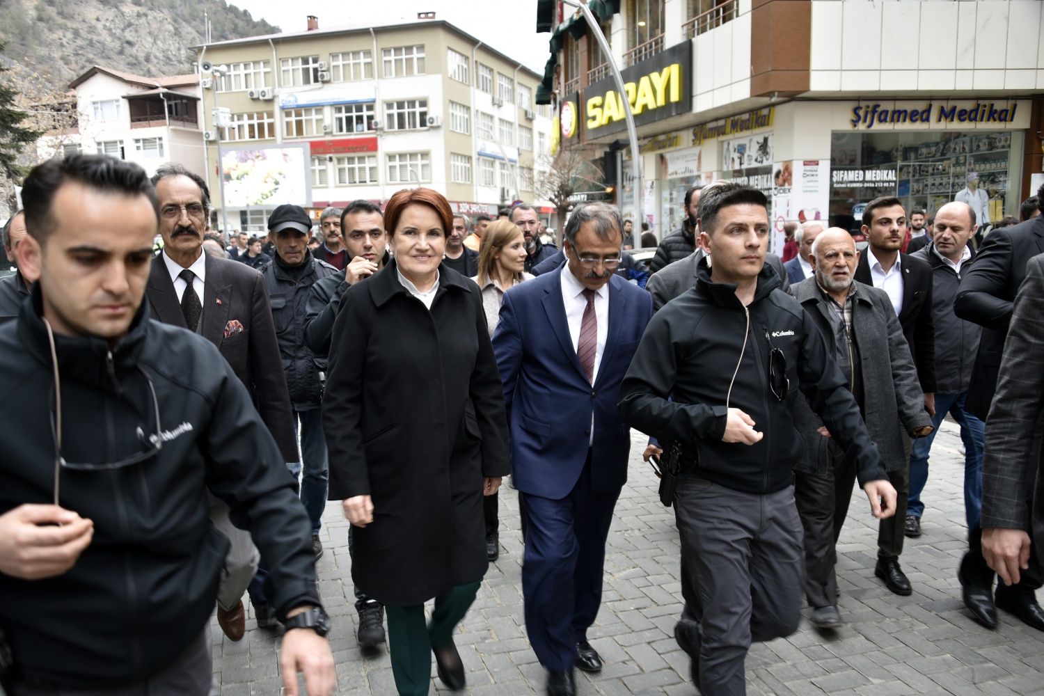 Akşener’den Gümüşhane’ye sürpriz ziyaret 12