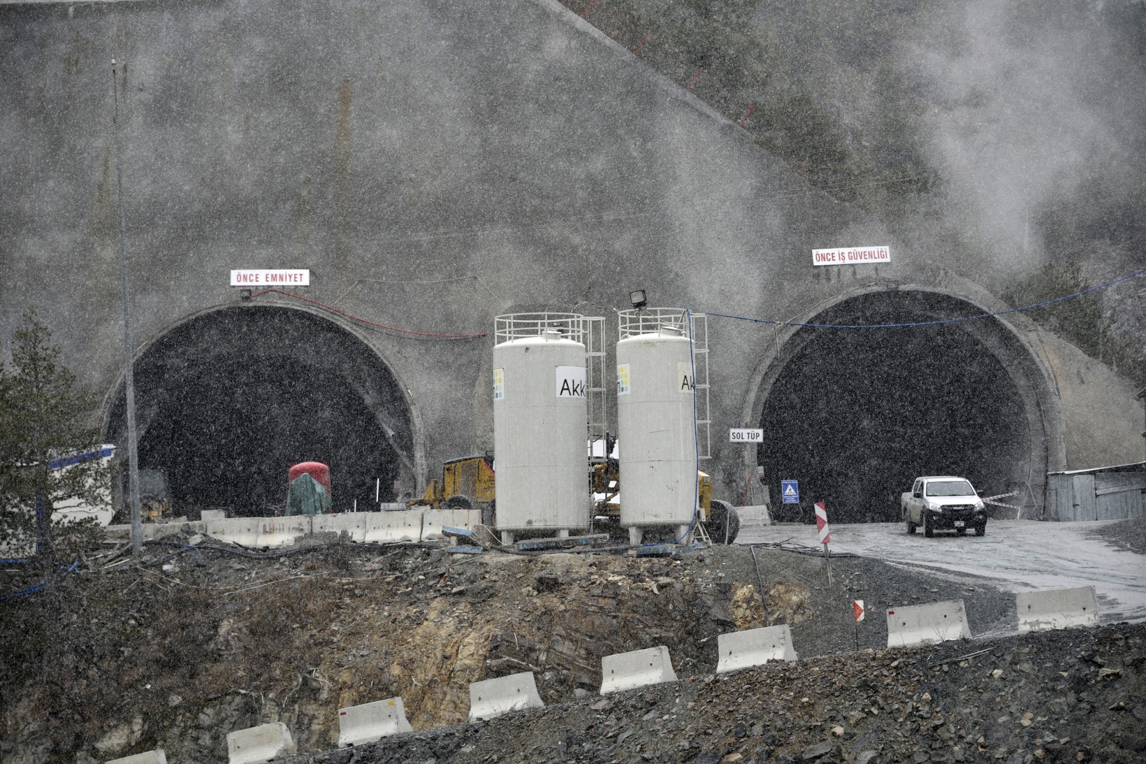 Bakan Varank’tan dünyan en uzun 2.tüneline inceleme 16