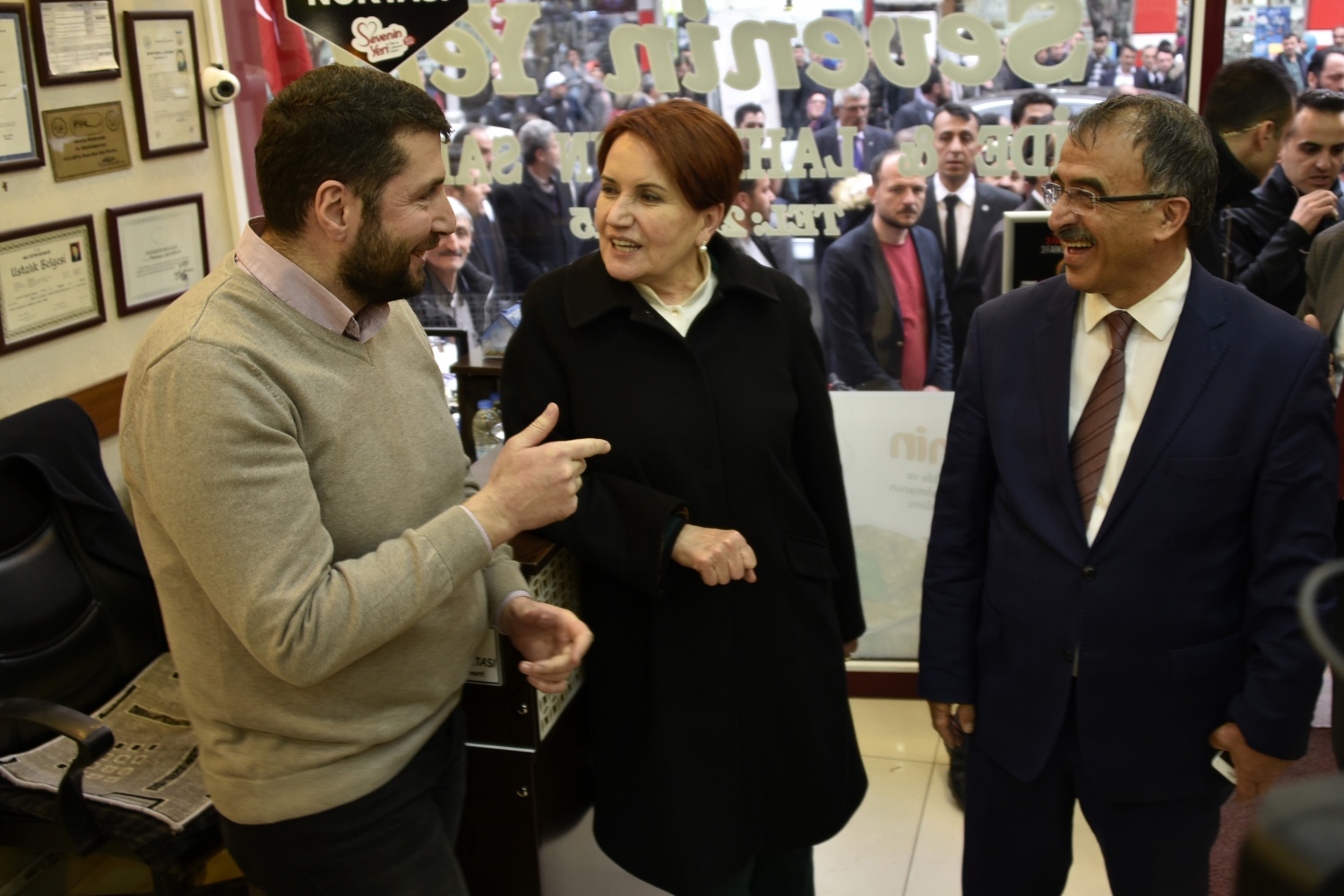 Akşener’den Gümüşhane’ye sürpriz ziyaret 13