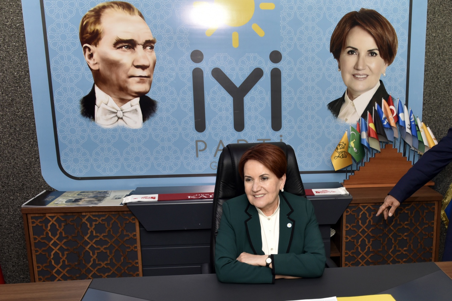 Akşener’den Gümüşhane’ye sürpriz ziyaret 16