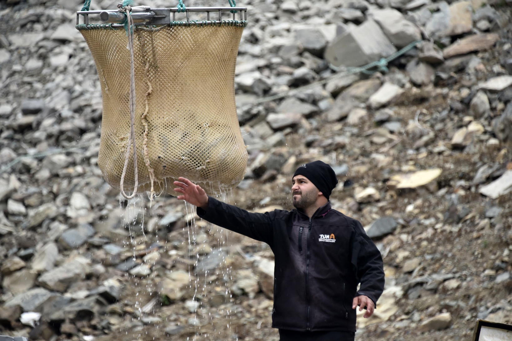 Karlı dağların arasından dünyaya balık ihracatı 20