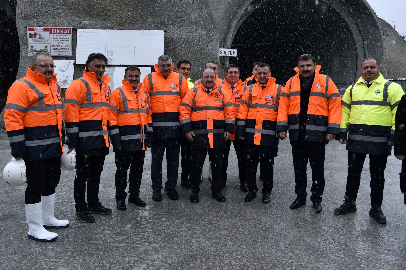 Bakan Varank’tan dünyan en uzun 2.tüneline inceleme 18