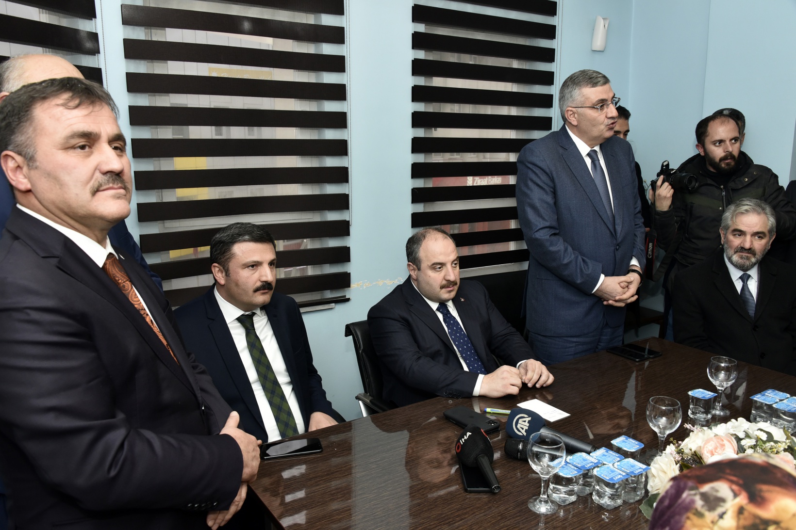 Bakan Varank AK Parti İl Başkanlığını ziyaret etti 10