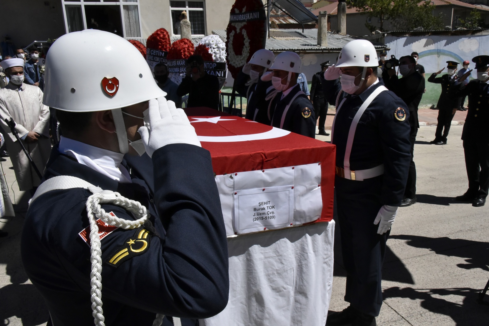 Köse şehidini son yolculuğuna uğurladı 28