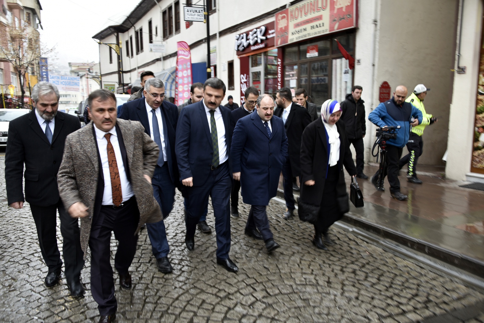 Bakan Varank AK Parti İl Başkanlığını ziyaret etti 2