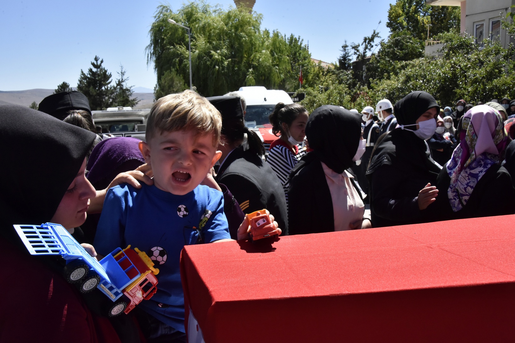 Köse şehidini son yolculuğuna uğurladı 30