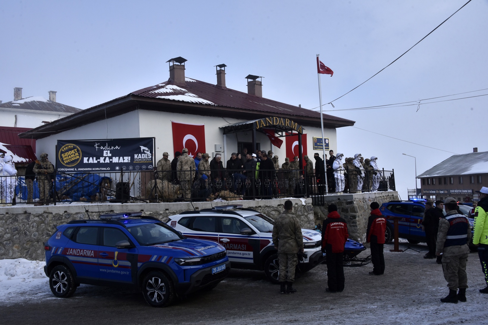 Zigana dağındaki Jandarma karakolu 20 yıl sonra yeniden açıldı 19