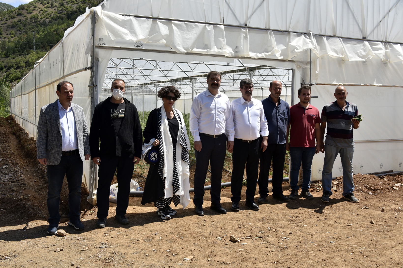 Gümüşhane’nin en büyük sera alanını Torul Belediyesi kurdu 10