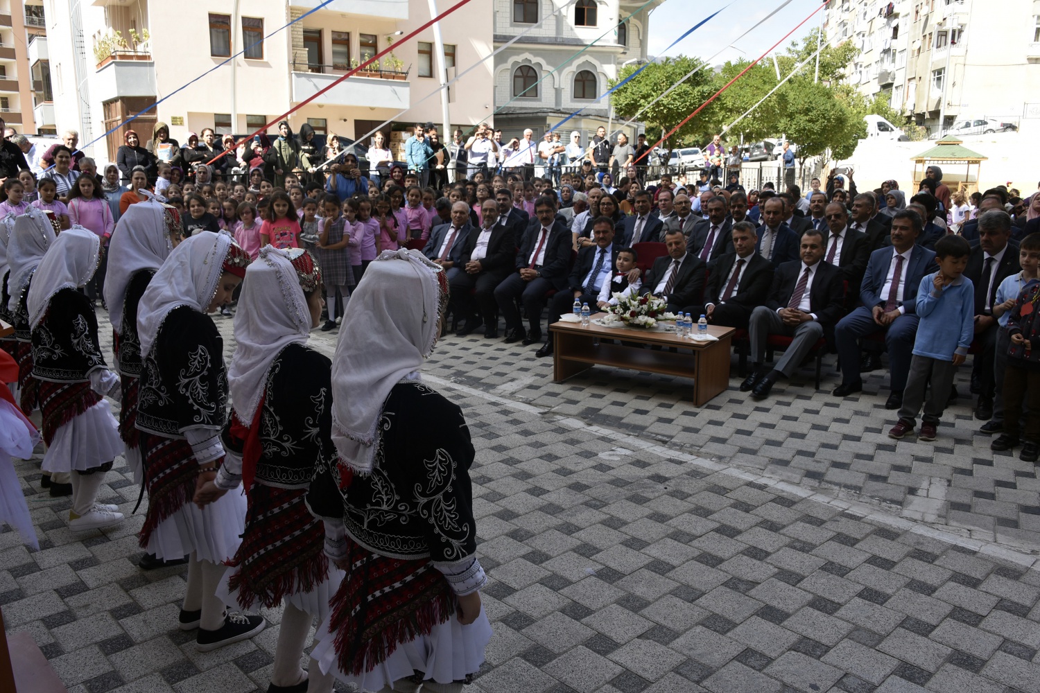 Gümüşhane’de 19 bin 500 öğrenci için ders zili çaldı 34