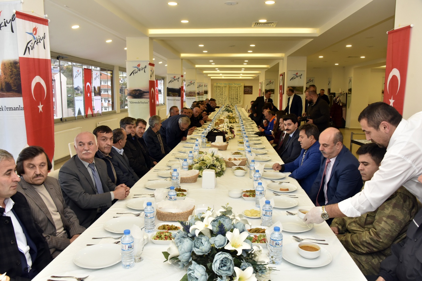 Kürtün’de muhtarlar toplantısı yapıldı 6