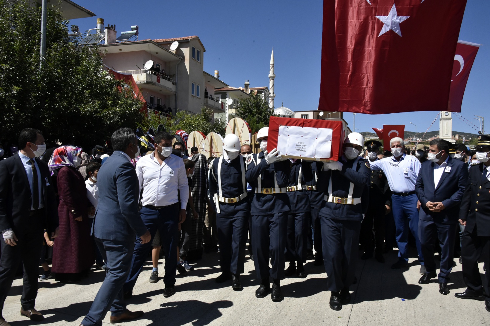 Köse şehidini son yolculuğuna uğurladı 27