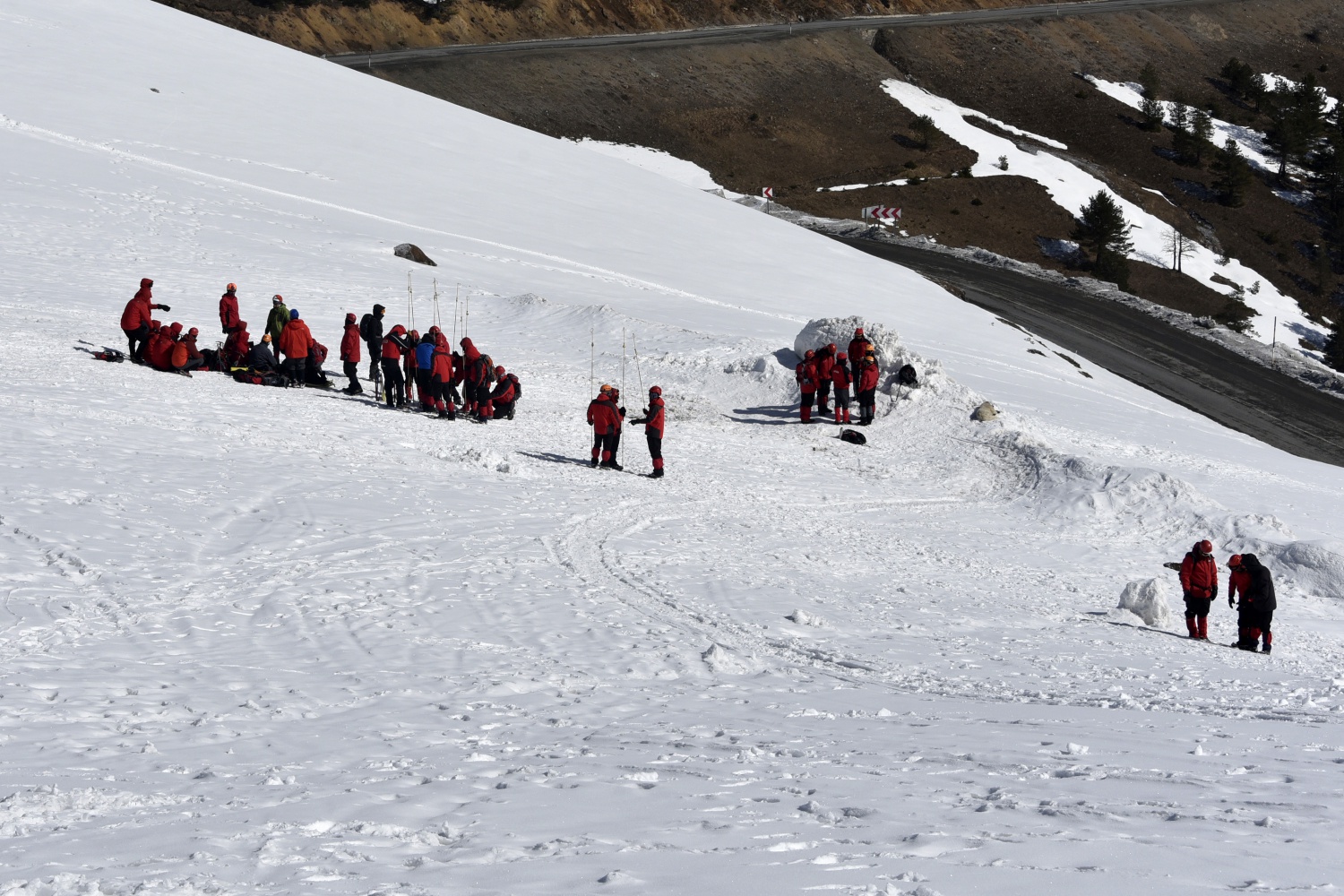 Zigana Dağında 100 personelle çığ tatbikatı 1
