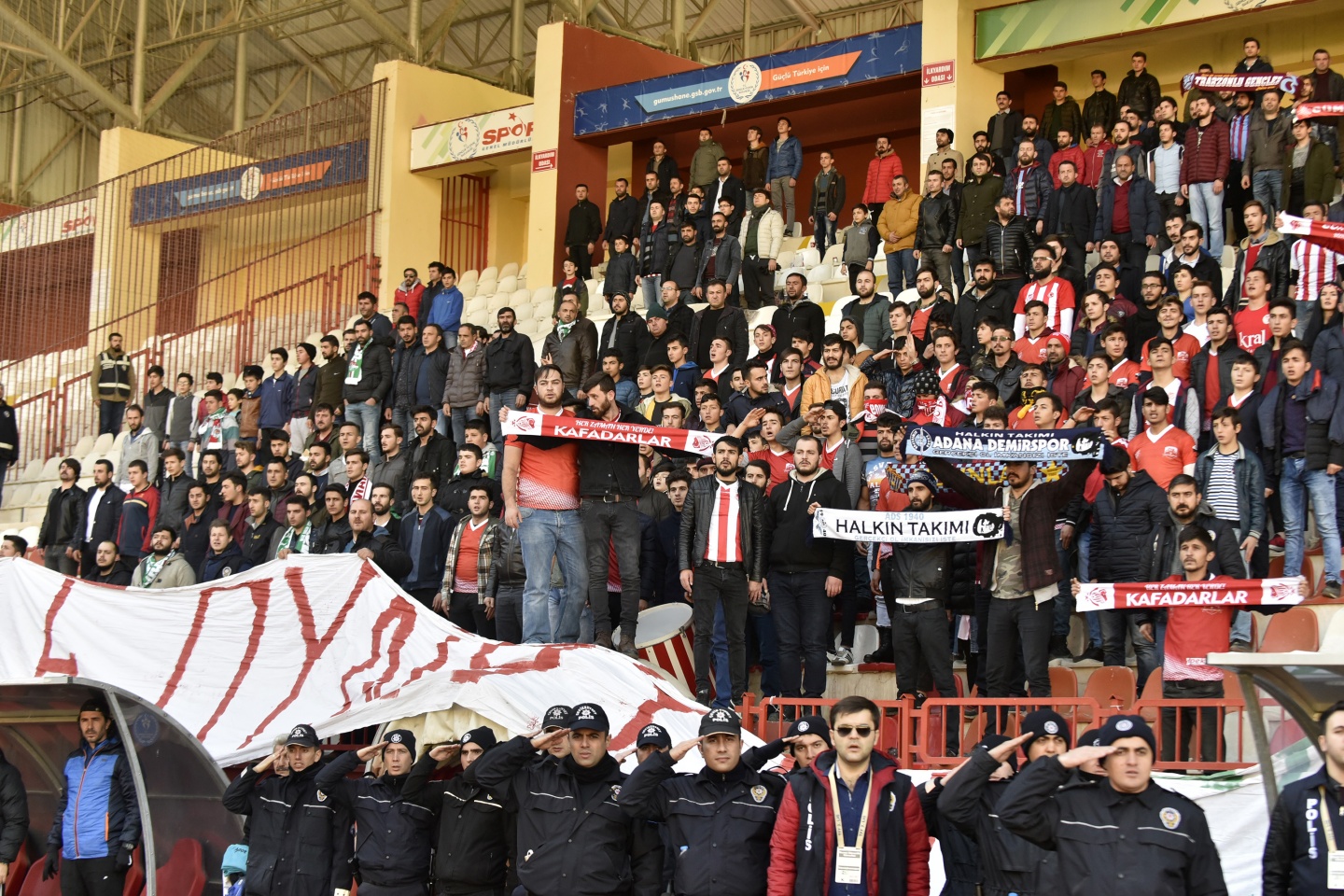 Lidere selam durun: 1-0 7