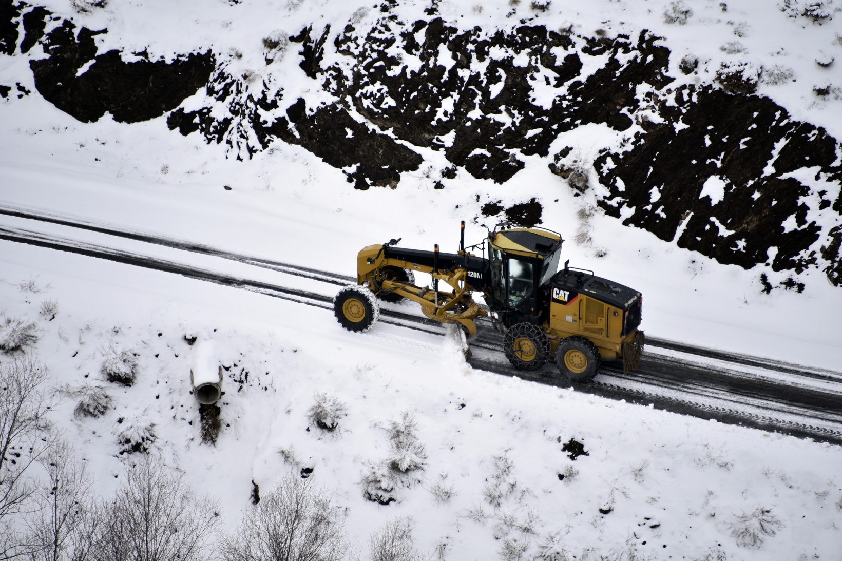 Gümüşhane'de karla mücadele çalışmaları devam ediyor 3