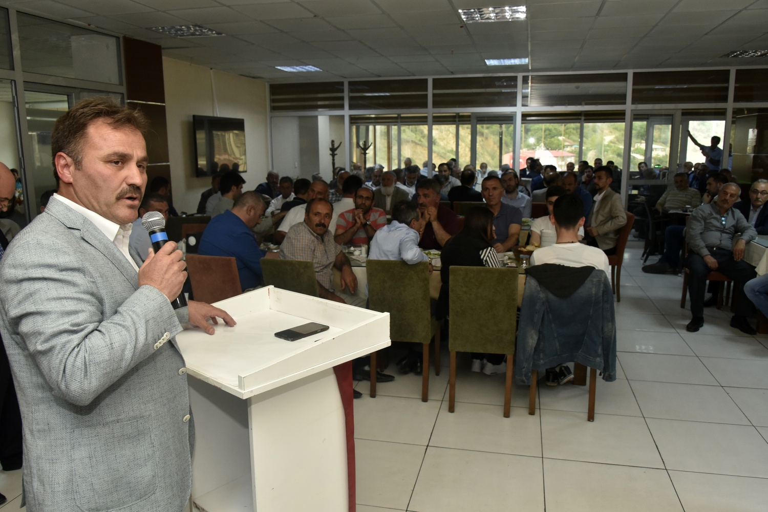 AK Parti’ye geniş katılımlı destek yemeği  13