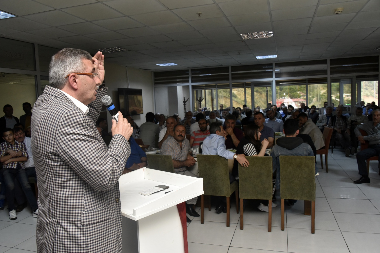 AK Parti’ye geniş katılımlı destek yemeği  16