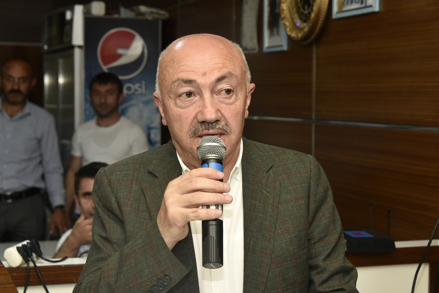 AK Parti’ye geniş katılımlı destek yemeği  18