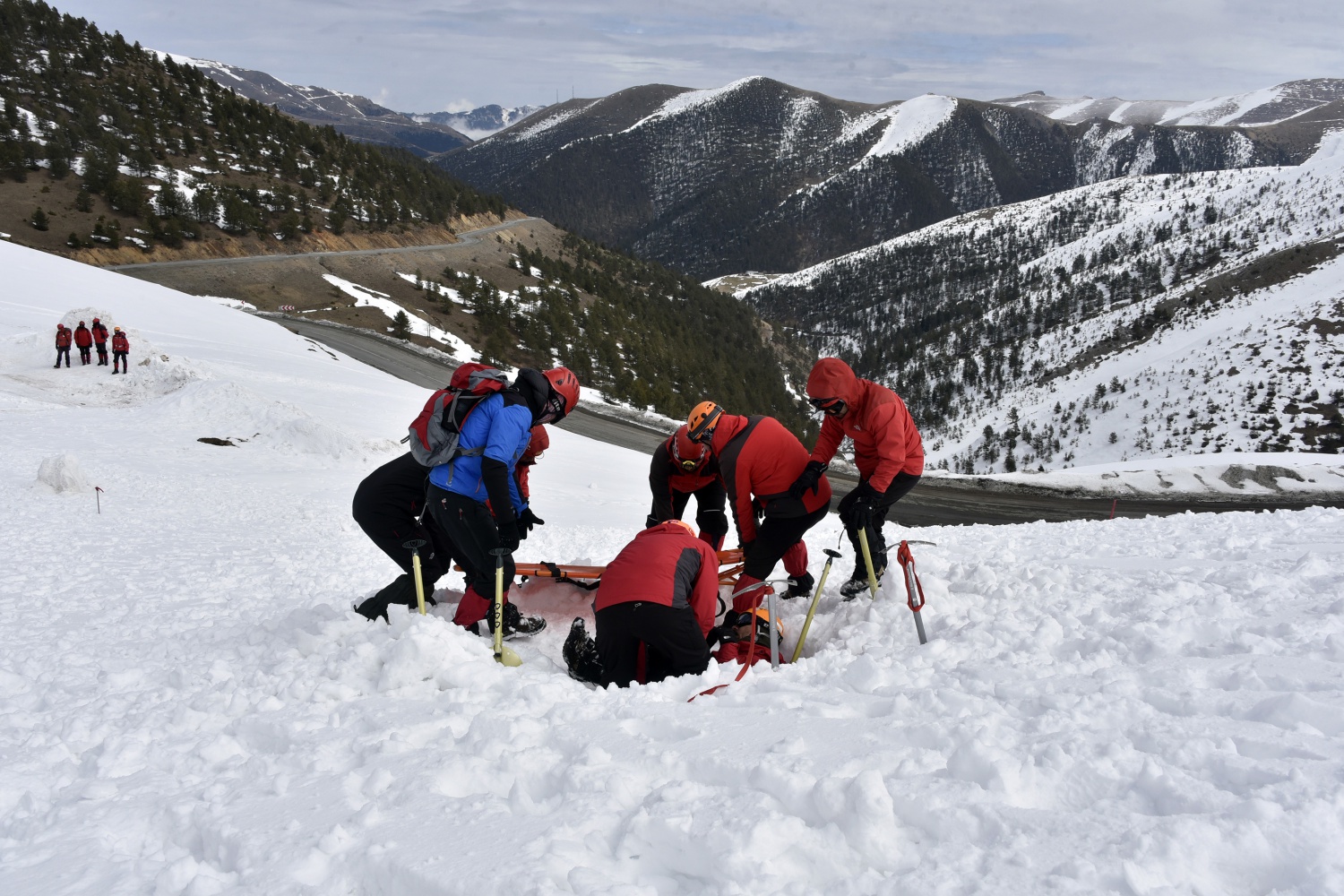 Zigana Dağında 100 personelle çığ tatbikatı 76
