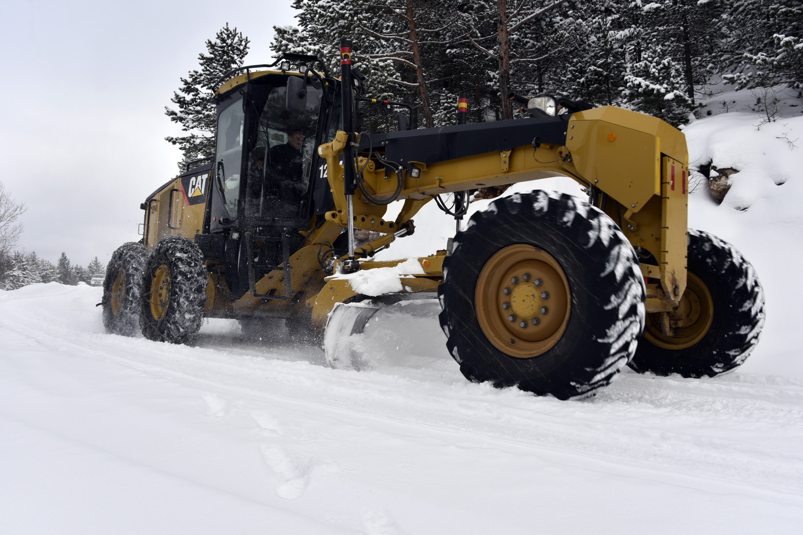 Gümüşhane'de karla mücadele çalışmaları devam ediyor 22