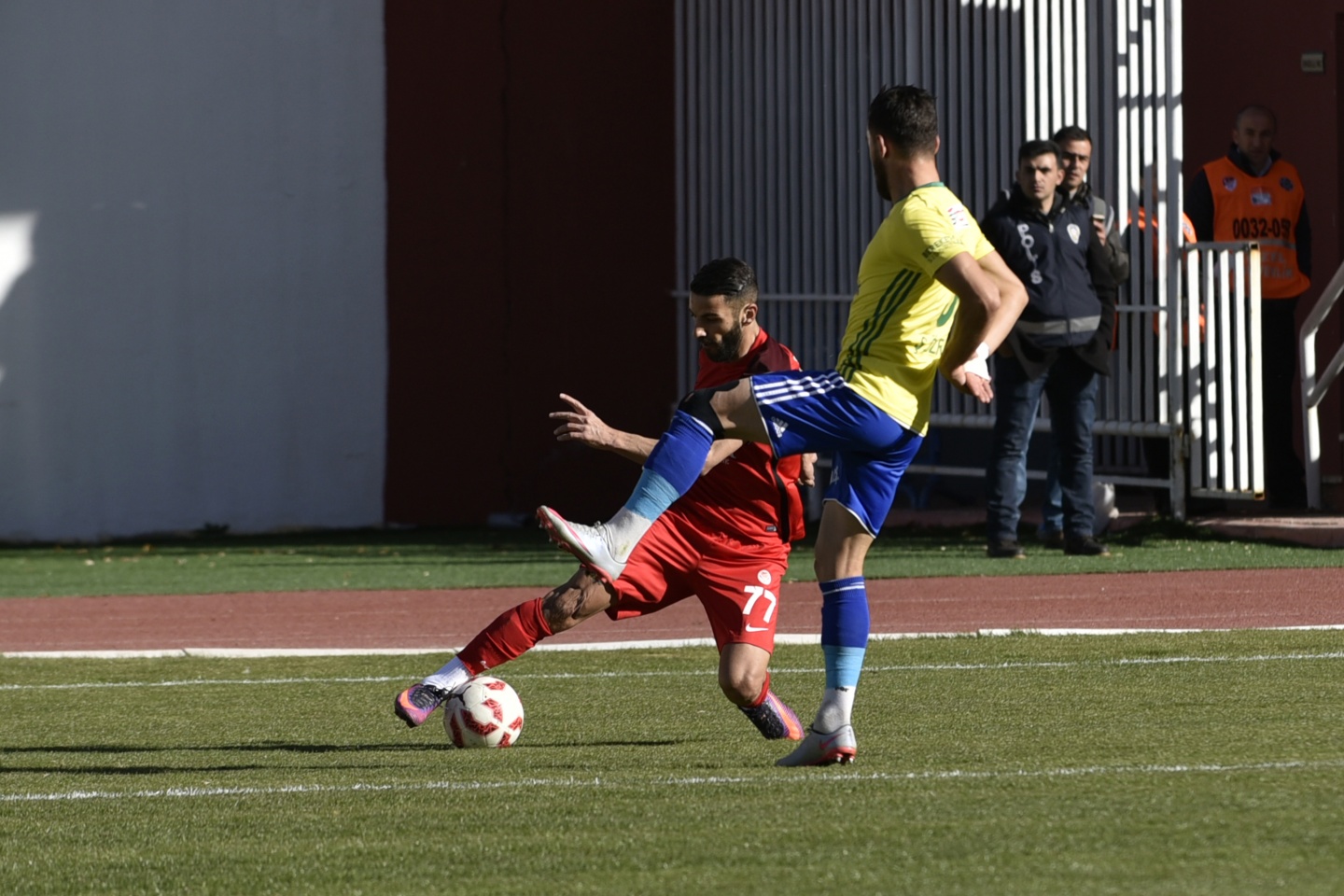 Lidere selam durun: 1-0 38