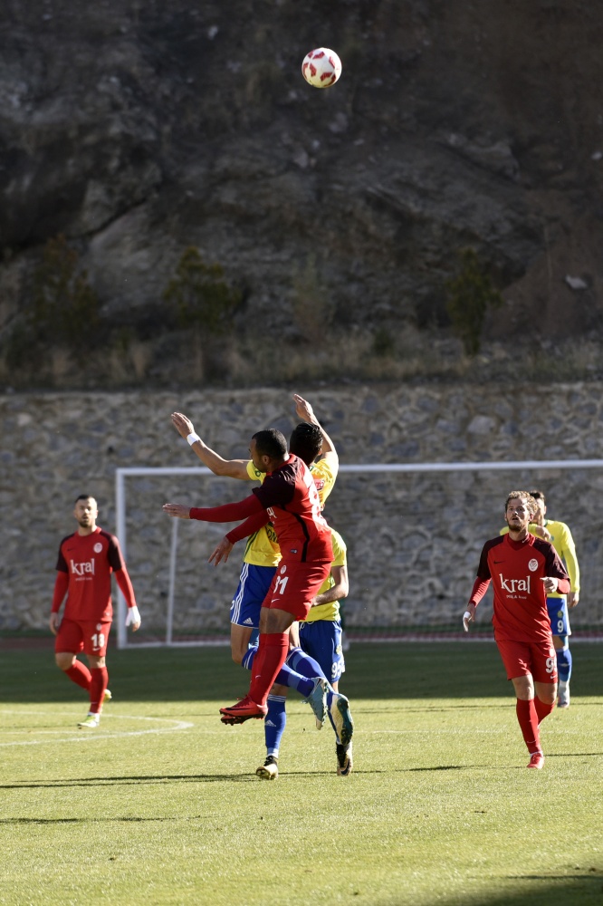 Lidere selam durun: 1-0 42