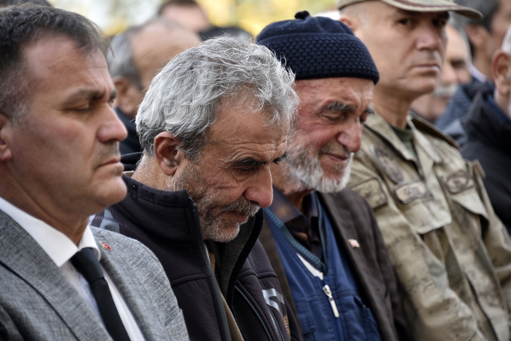 Genç yaşta kalp krizi geçiren polis memuru son yolculuğuna uğurlandı 6