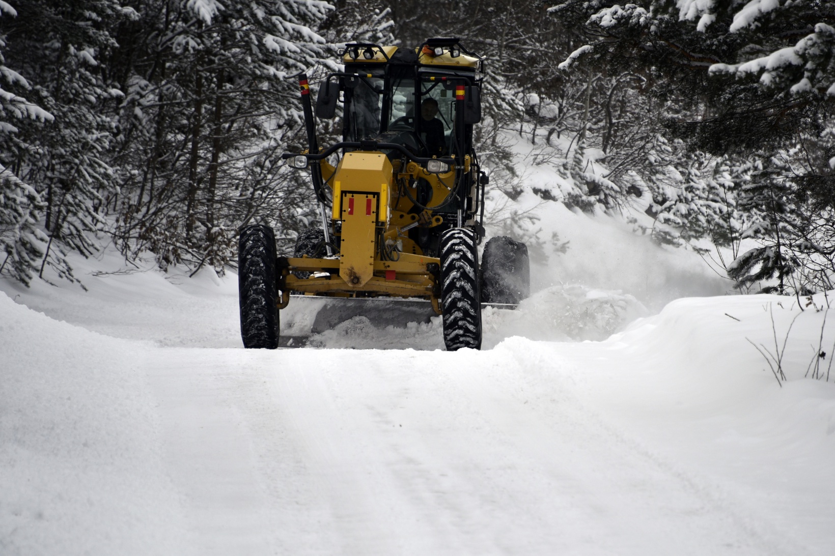 Gümüşhane'de karla mücadele çalışmaları devam ediyor 10