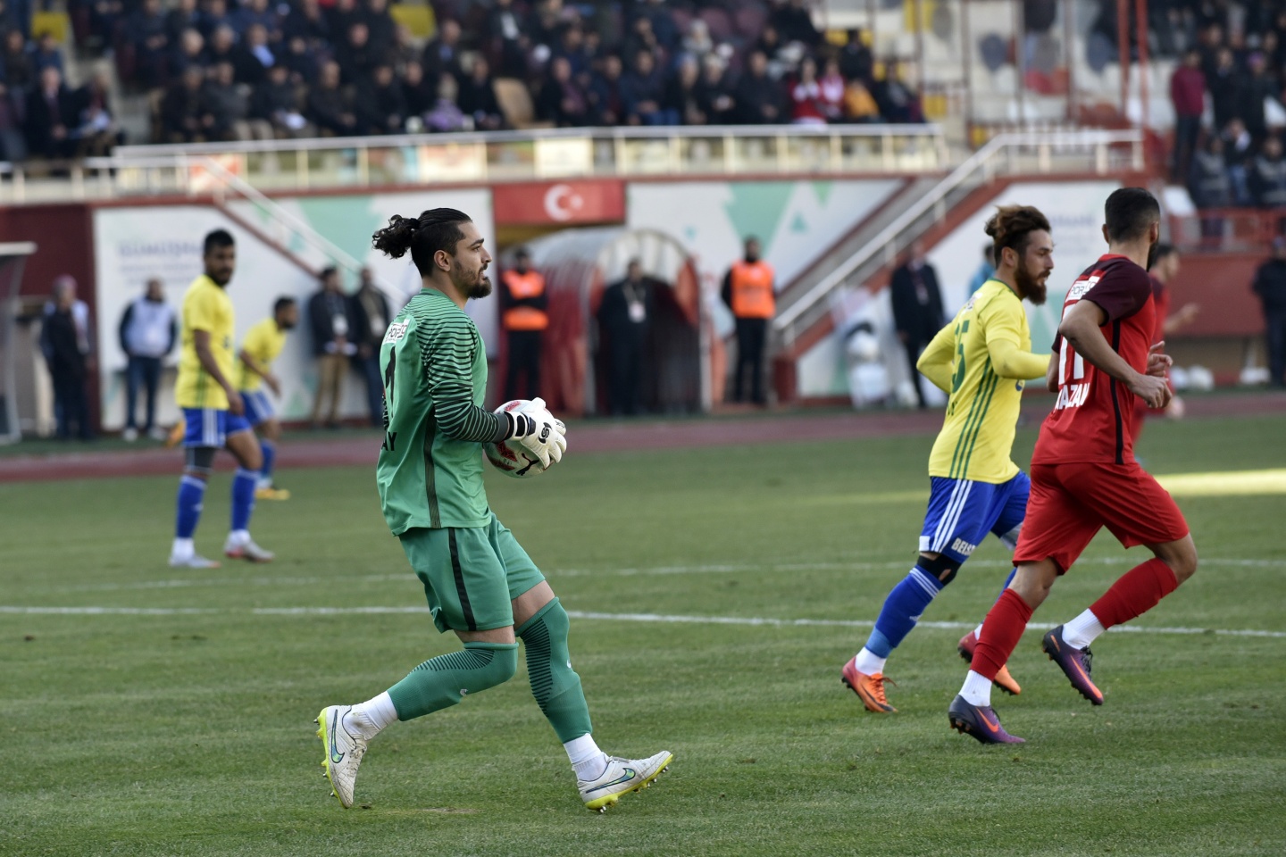 Lidere selam durun: 1-0 51