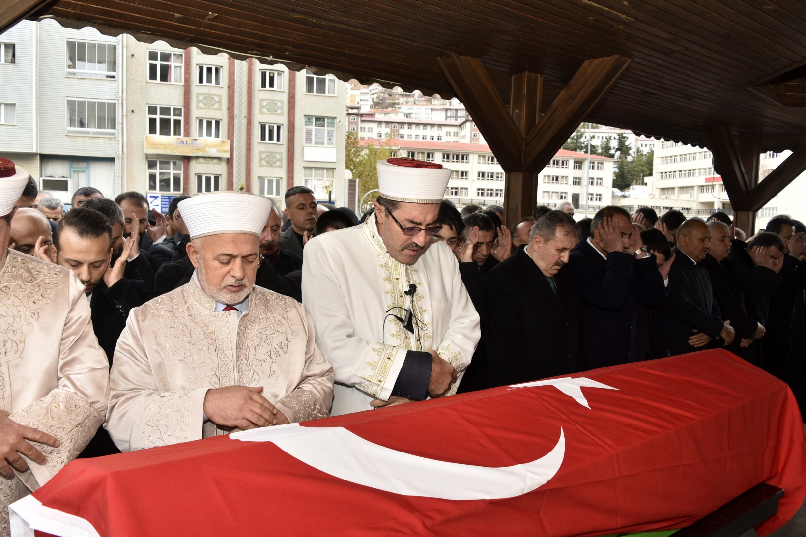 Dr. Mustafa Çalık son yolculuğuna uğurlandı 12